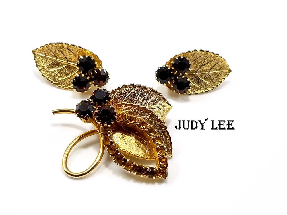 Vintage Judy Lee Gold Leaf Brooch & Earrings Set Topaz Rhinestones 1950s